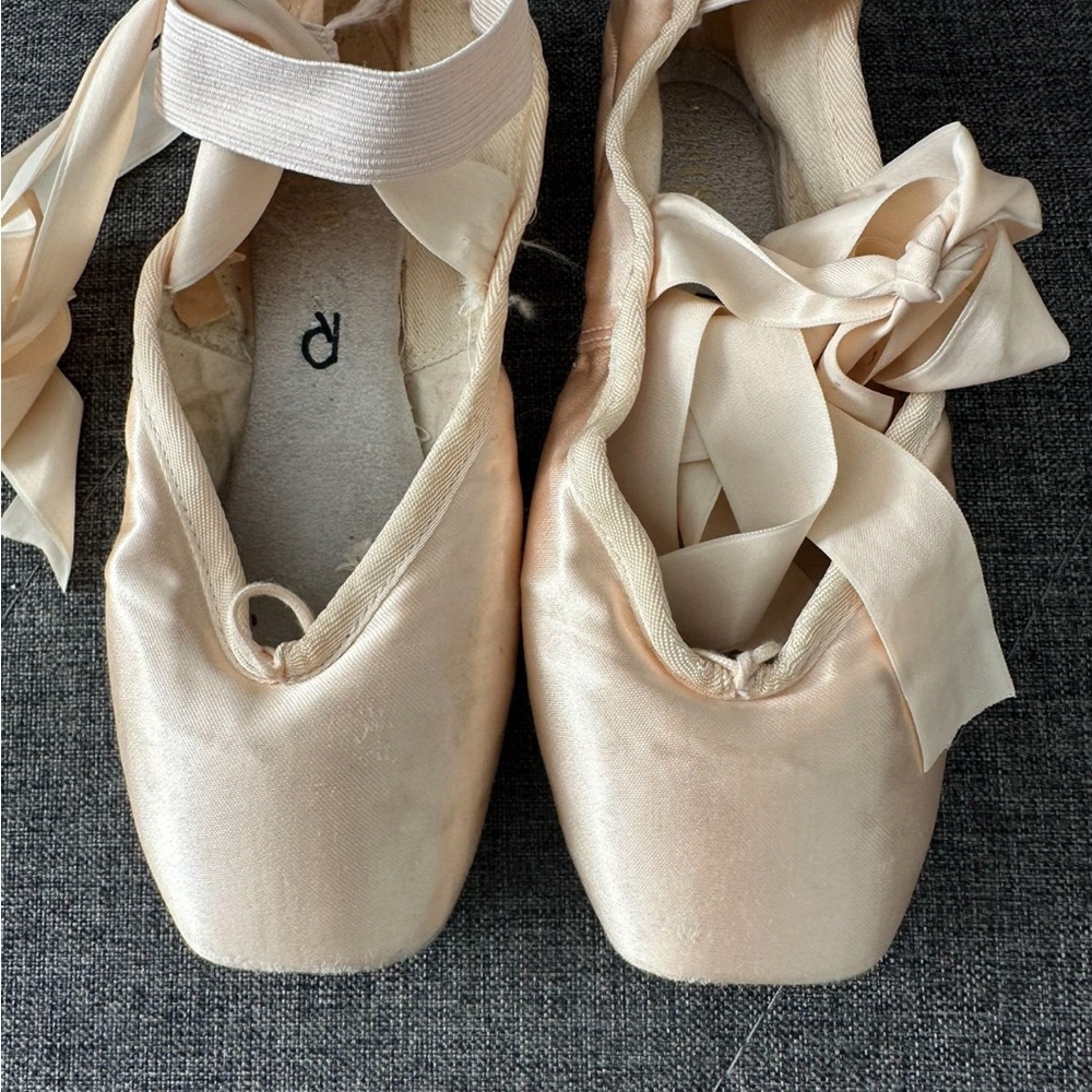Bloch Heritage Pointe Shoes size 3.5 XX